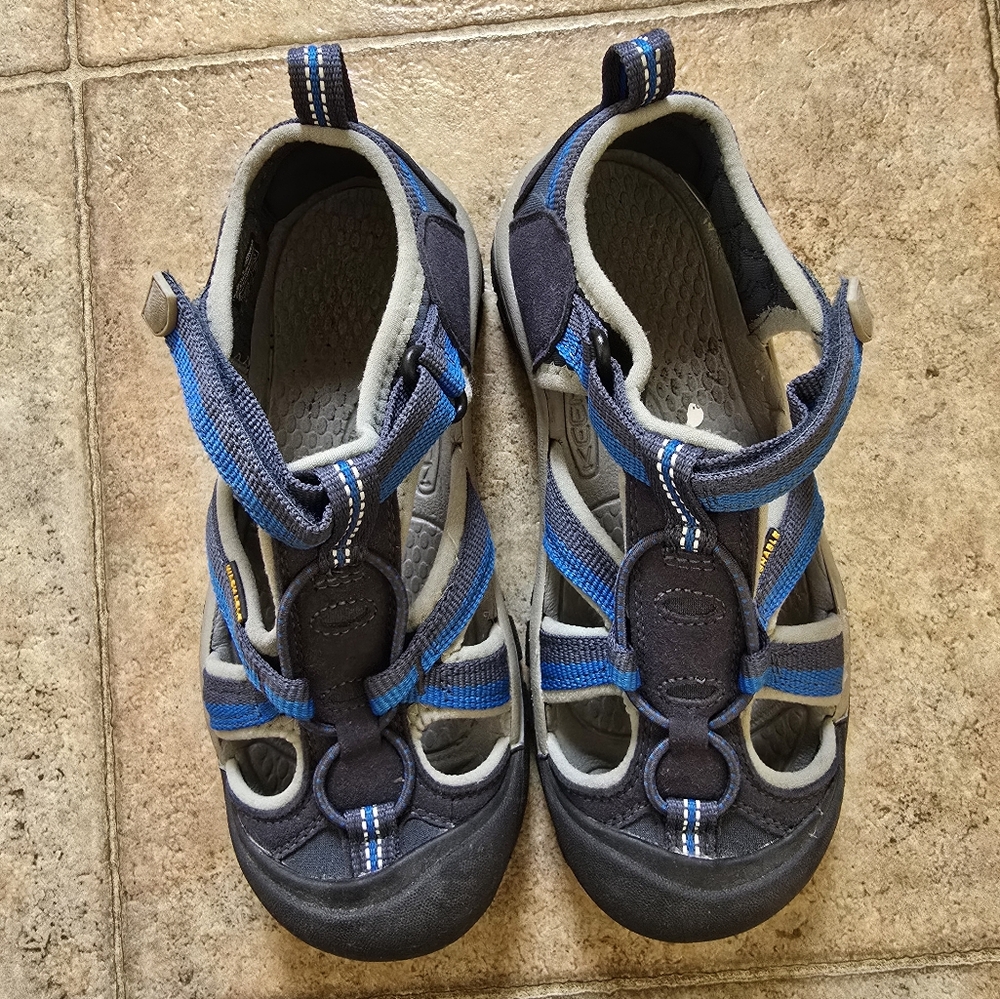 Keen Blue and Gray Outdoor Sandals with Closed Toe